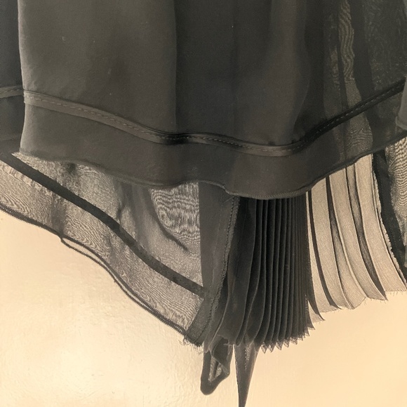 NWT D&G SILKY BOW TOP - Picture 14 of 14